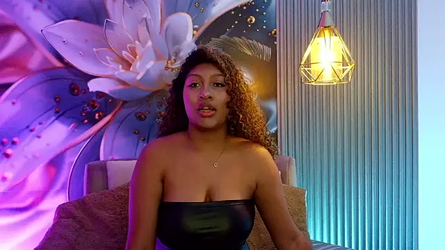 Snapshot of sabrina_lafaux_cr chatting on 02.14.26 sabrina lafaux cr online show from 02.14.26