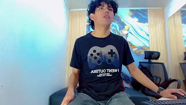 Snapshot of DaviidBuckx_ chatting on 02.17.26 DaviidBuckx online show from 02.17.26