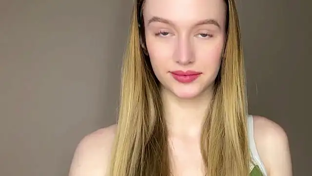 Snapshot of Viktoria_Vibes chatting on 02.18.26 Viktoria Vibes online show from 02.18.26