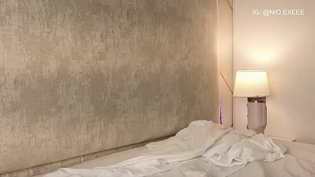 Snapshot of Nioki_ chatting on 03.24.26 Nioki online show from 03.24.26