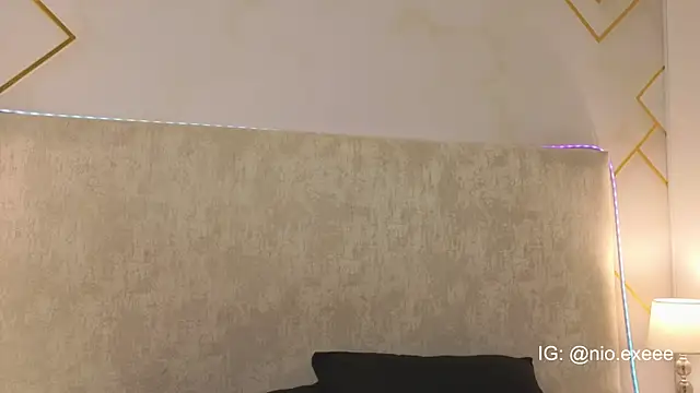 Snapshot of Nioki_ chatting on 04.01.26 Nioki online show from 04.01.26