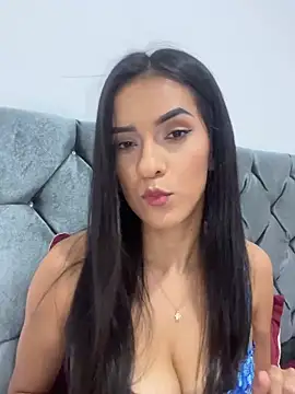 luna kissx online show from 02.21.26