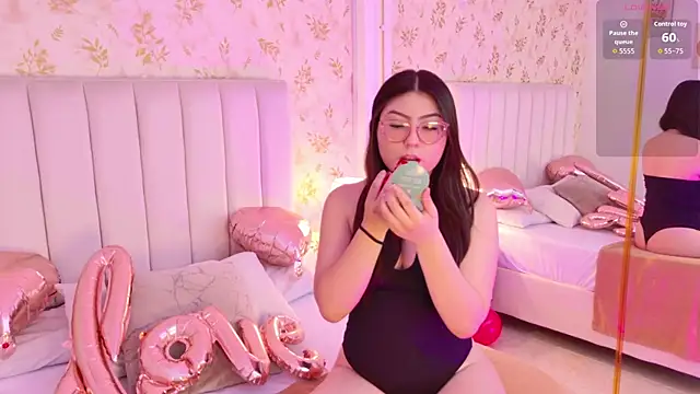 Snapshot of Mia_Reize chatting on 02.09.26 Mia Reize online show from 02.09.26