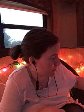 Snapshot of JMT42 chatting on 02.25.26 JMT42 online show from 02.25.26