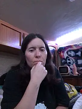 Snapshot of JMT42 chatting on 03.02.26 JMT42 online show from 03.02.26