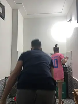 Snapshot of huyenzz chatting on 02.26.26 huyenzz online show from 02.26.26