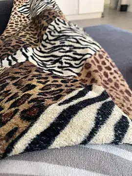 little dreamer  online show from 03.20.26