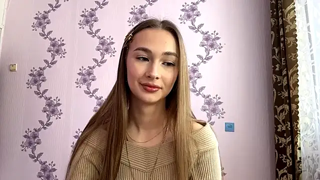 LacieHelaire online show from 02.28.26