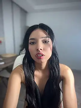 jadelaurent online show from 07.16.26
