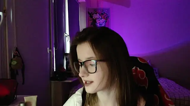 LunaXcherry online show from 04.16.26