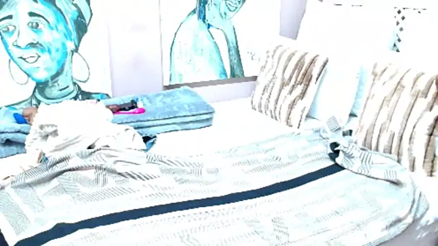 TyraHotxxx online show from 04.17.26