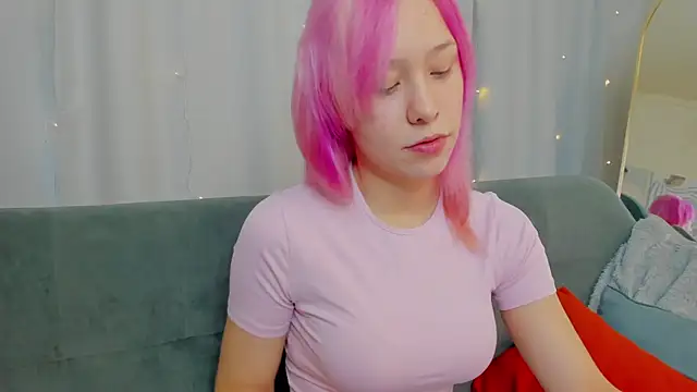 EmilyTrase online show from 04.02.26