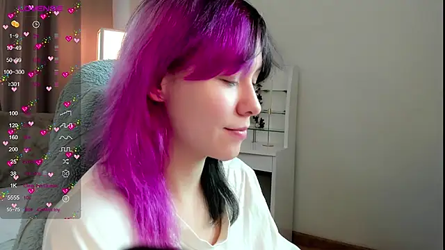Snapshot of EmilyTrase chatting on 06.29.26 EmilyTrase online show from 06.29.26