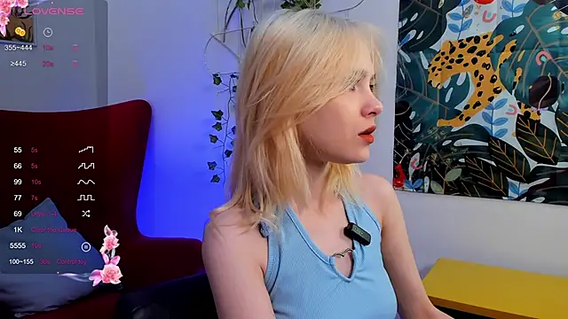 Snapshot of wow_angel chatting on 02.25.26 wow angel online show from 02.25.26