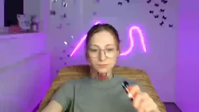 Esmi Winter online show from 03.23.26