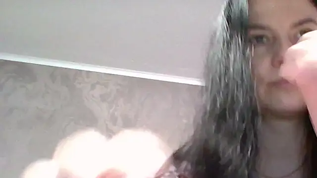 Clover Shine online show from 04.24.26