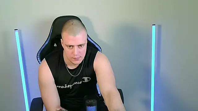 Snapshot of Telenok chatting on 04.16.26 Telenok online show from 04.16.26