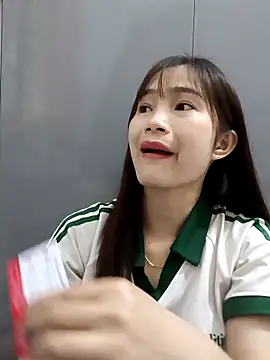 Snapshot of -Dumi- chatting on 03.21.26 -Dumi- online show from 03.21.26