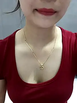 Snapshot of -Dumi- chatting on 04.15.26 -Dumi- online show from 04.15.26