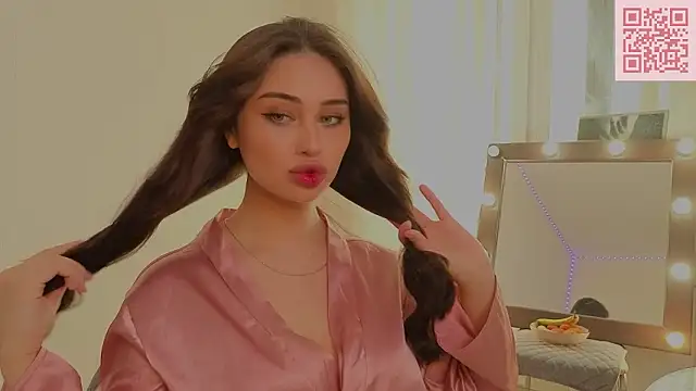 Sofia Plump online show from 03.12.26