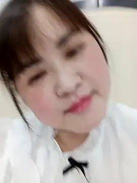 Snapshot of Kee-kimlee chatting on 02.20.26 Kee-kimlee online show from 02.20.26