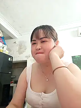 Kee-kimlee online show from 04.11.26