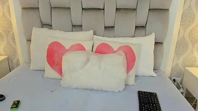 Snapshot of keiira_foxxx chatting on 02.26.26 keiira foxxx online show from 02.26.26