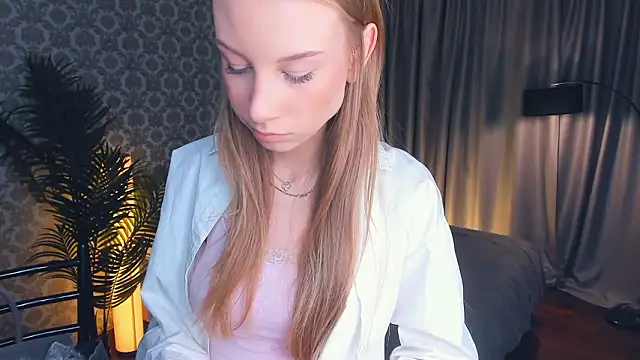 Snapshot of CarmenLipkin chatting on 03.02.26 CarmenLipkin online show from 03.02.26