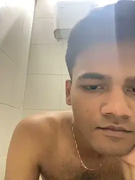 Snapshot of Dazzling_dude chatting on 02.23.26 Dazzling dude online show from 02.23.26