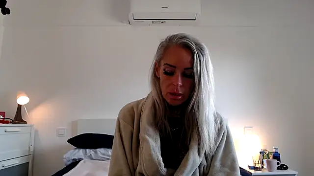 Sophie-Logan-Ink online show from 04.20.26