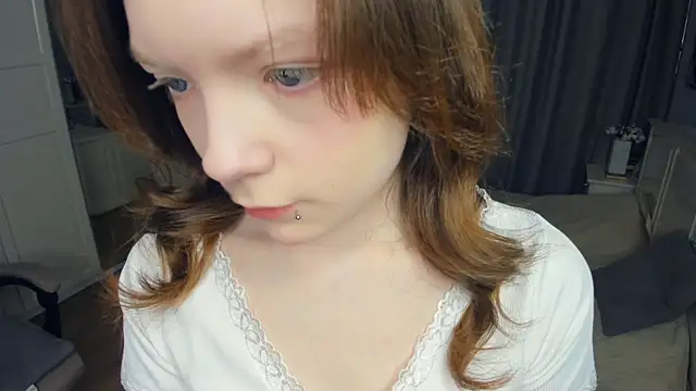 LavenderMitten online show from 04.03.26