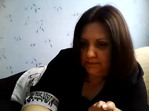 LockyCharm111 online show from 04.12.26