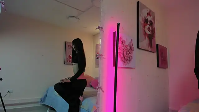 AnnyCotton online show from 02.23.26