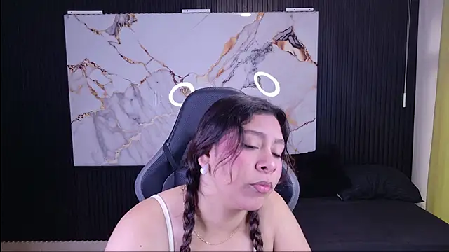 Sophie19   online show from 03.26.26