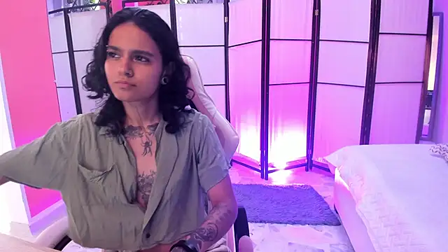 Snapshot of Julianne_7 chatting on 03.02.26 Julianne 7 online show from 03.02.26