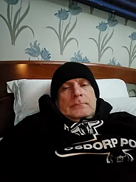 sk8brd snwbrd no snitch online show from 02.20.26