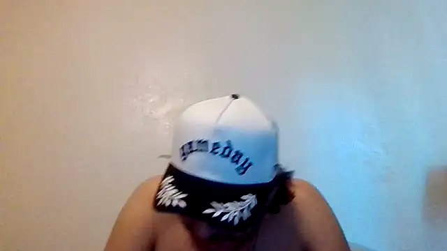 Snapshot of Tallhungandcloudy chatting on 02.28.26 Tallhungandcloudy online show from 02.28.26