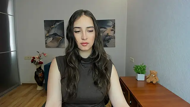 Effy Royse online show from 05.15.26