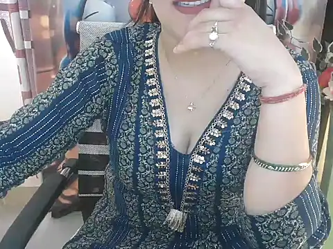 Snapshot of _chitranshi chatting on 05.25.26 chitranshi online show from 05.25.26