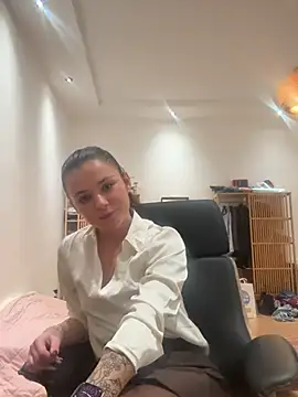 alwayshornyvivi online show from 02.21.26