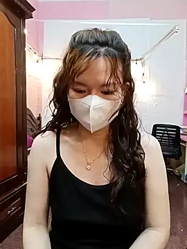 Snapshot of Trang26 chatting on 02.26.26 Trang26 online show from 02.26.26