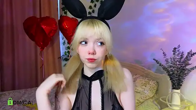 Rochelle kitty online show from 04.03.26