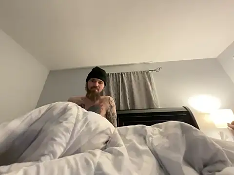 Snapshot of fun_couple_cum chatting on 02.22.26 fun couple cum online show from 02.22.26