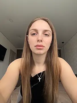  julia wonderful  online show from 02.26.26