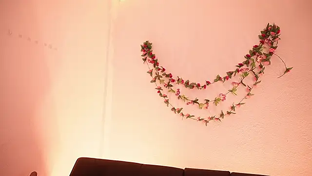 TiffanySander online show from 03.22.26