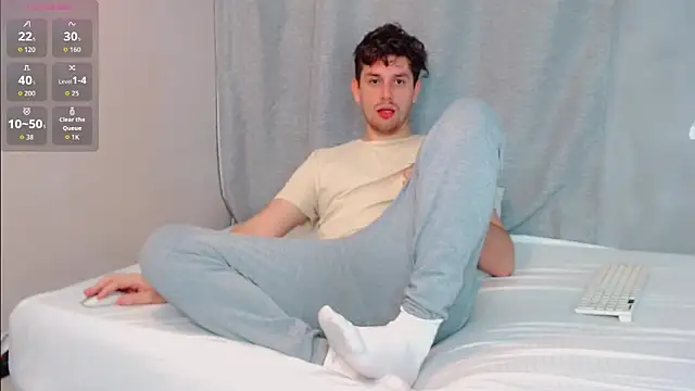 Snapshot of Luc_7 chatting on 02.28.26 Luc 7 online show from 02.28.26