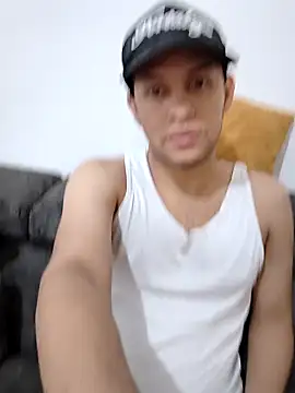 Top and bottom online show from 08.06.26