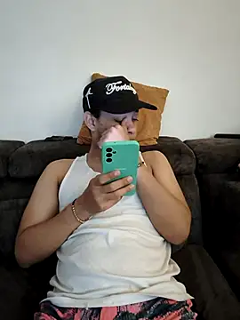 Top and bottom online show from 08.06.26