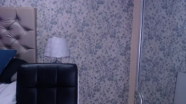 CloheBell online show from 02.22.26