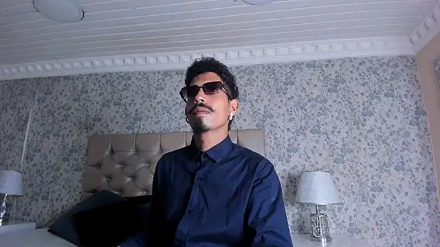 Snapshot of NoaahTylor chatting on 02.19.26 NoaahTylor online show from 02.19.26